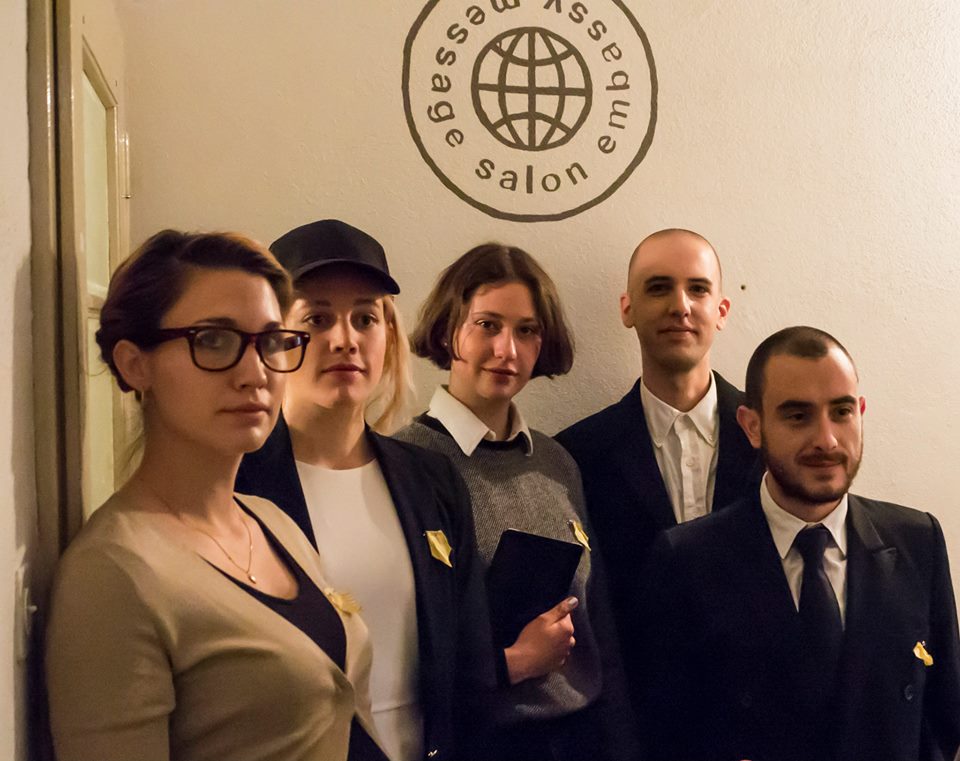 Best staff, message salon embassy 2015. Foto©VadimLevin