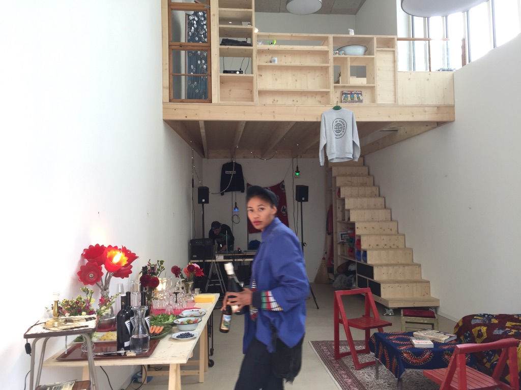 message salon embassy Zürich Nord, Hunzikerareal Genossenschaft mehr als wohnen, Zürich 2017/18