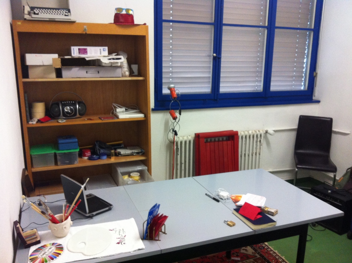 Das Studio, Ansicht. message salon embassy 2015. 