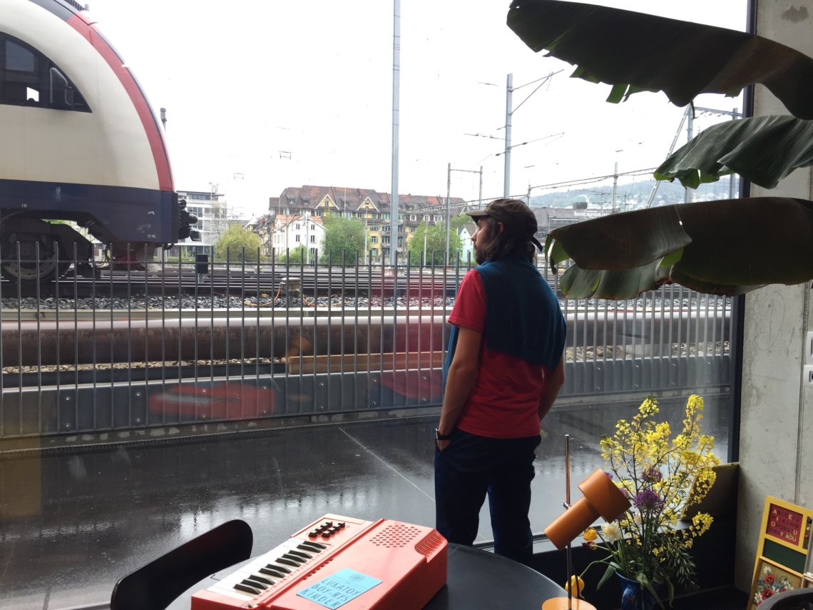 Lukatoyboy im message salon embassy Studio 