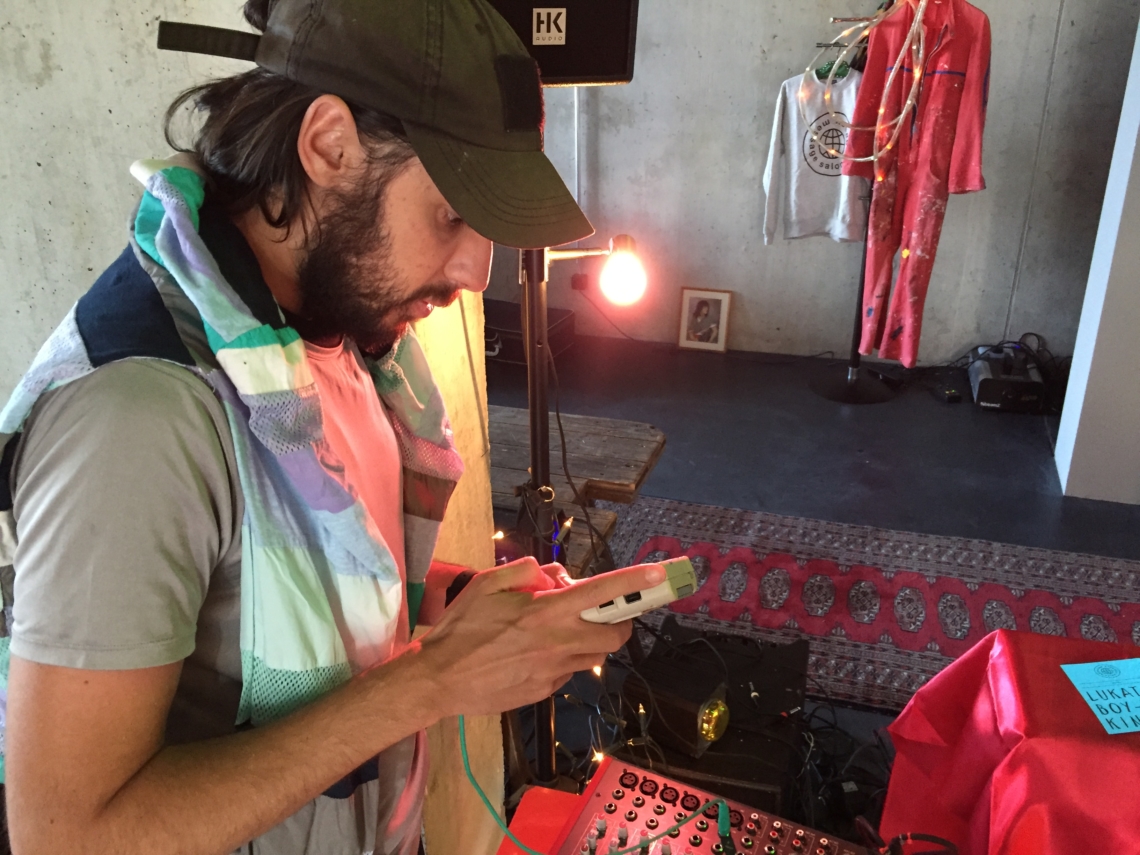 Lukatoyboy on gameboy