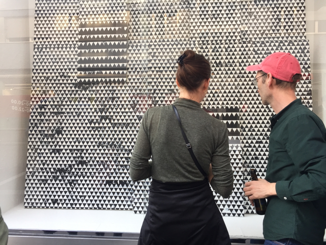 Die message salon Diele 
Davix "Tracks" 