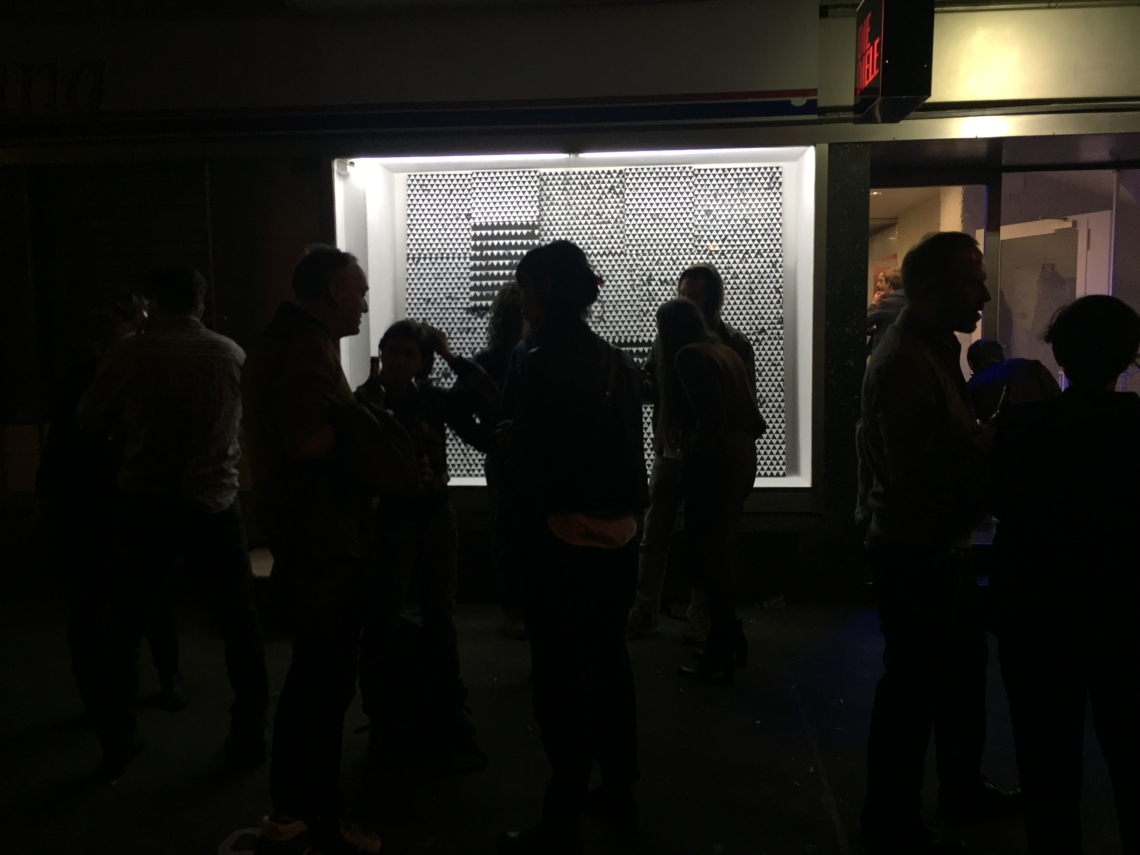 Die message salon Diele 
Davix "Tracks" 