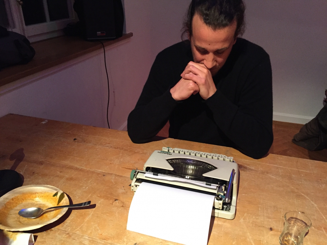 Literatur für das, was passiert. mit Adrian Witschi