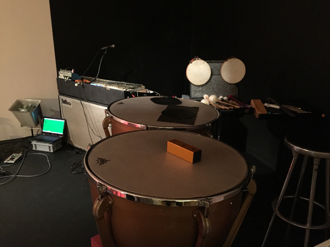 Texttape, Musikalische Pausen mit Circumstances