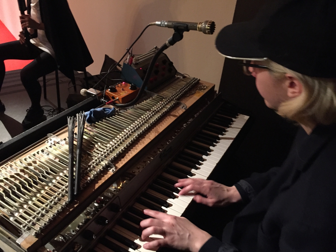 Texttape, Musikalische Pausen mit Circumstances 