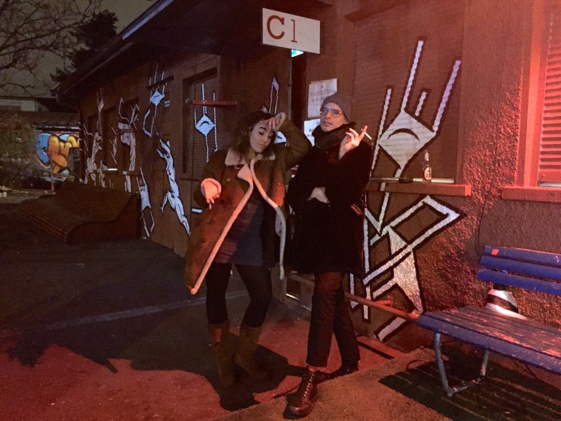 Fabriktheater Rote Fabrik, smoking with actress Rahel Sternberg