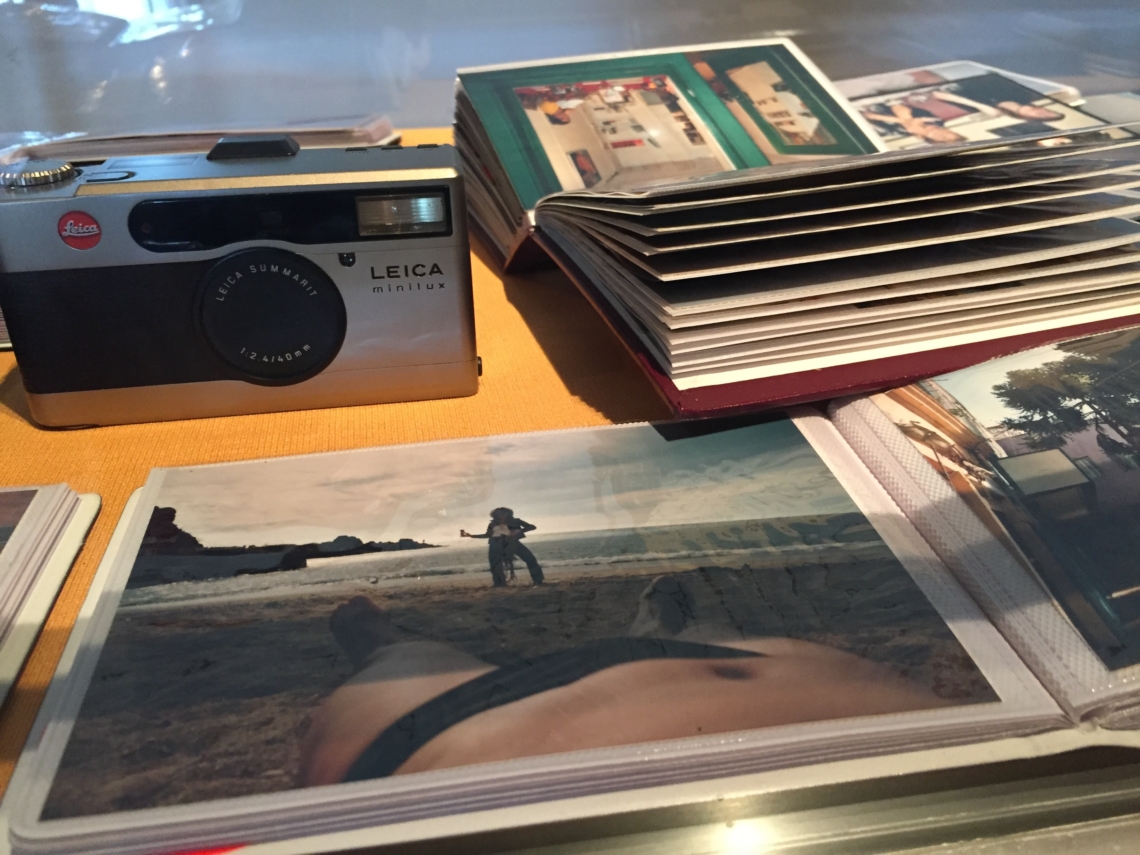 «Esther Eppstein message salon» Installationsansicht