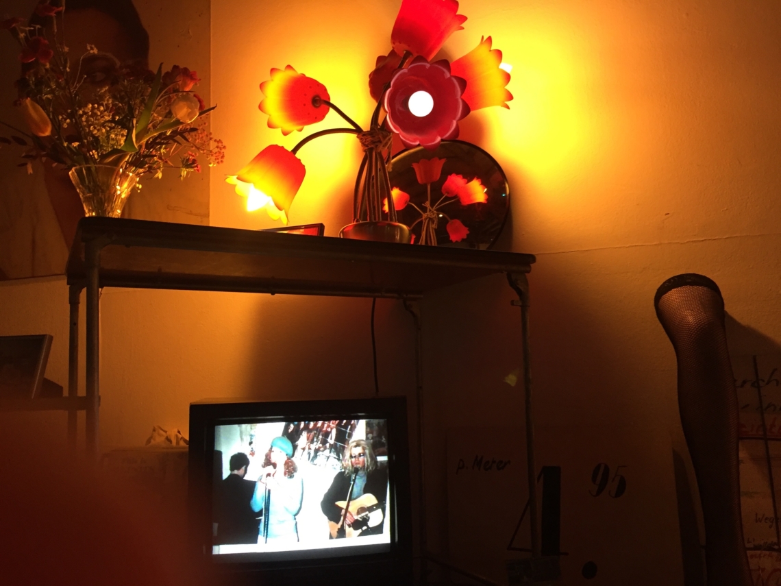 «Esther Eppstein message salon» Installationsansicht