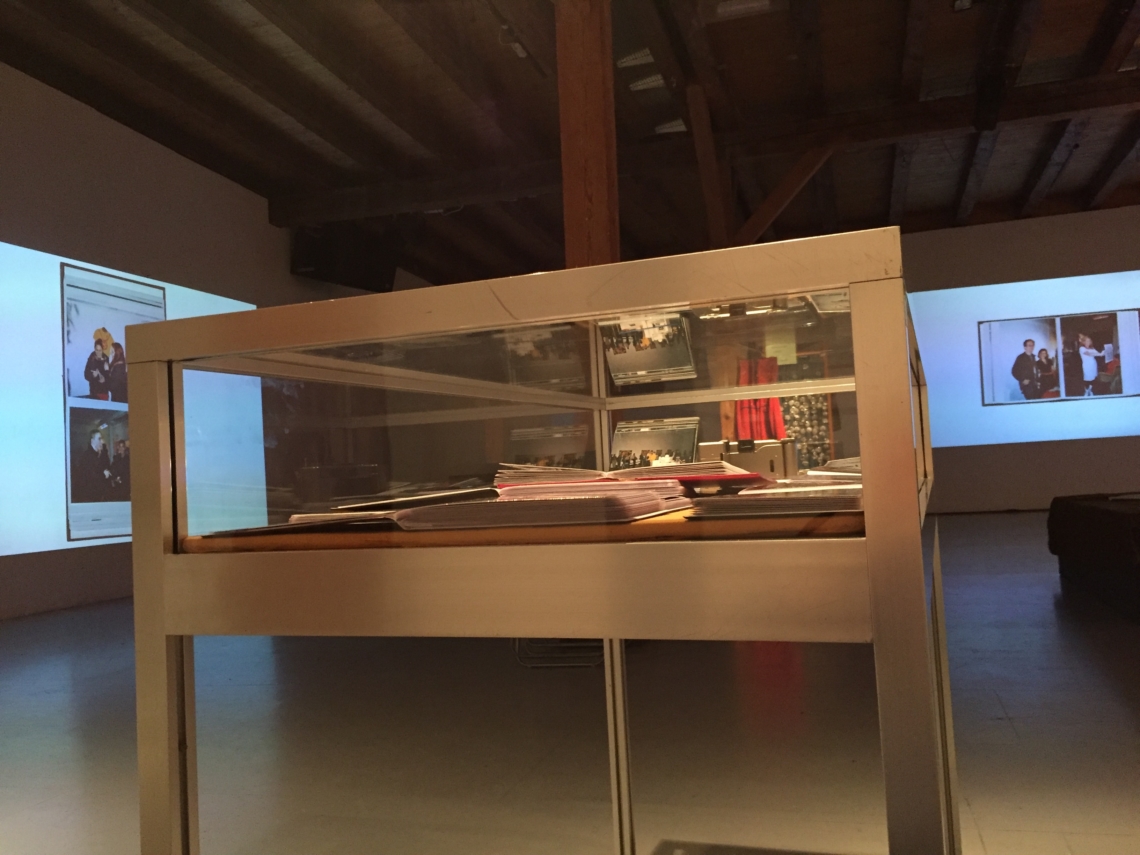 «Esther Eppstein message salon» Installationsansicht