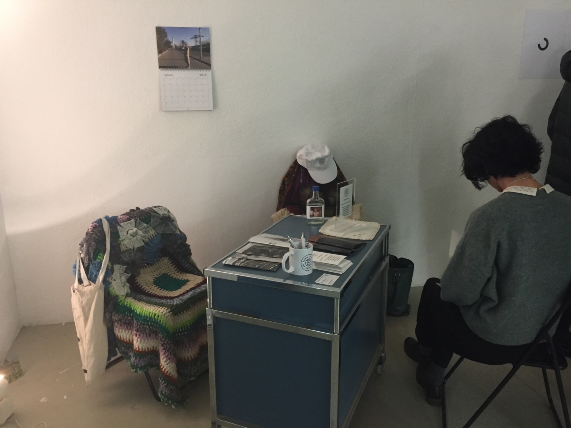 Madame l'Ambassadeur in service, a client