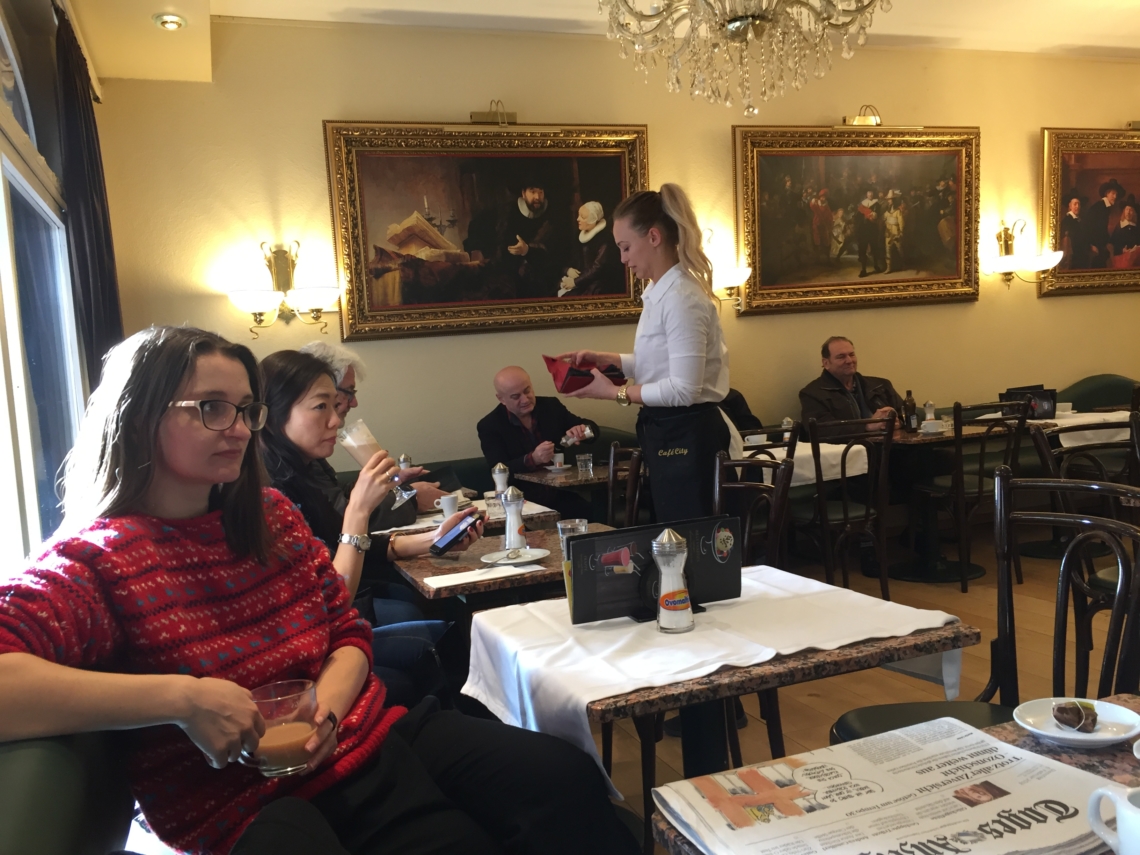 Daniela Plaimariu at the tea room in Zürich 
Oerlikon