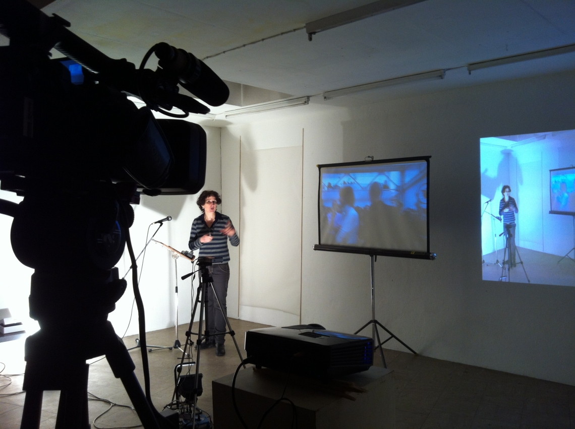 Performance "Kollabierende Zirkel"