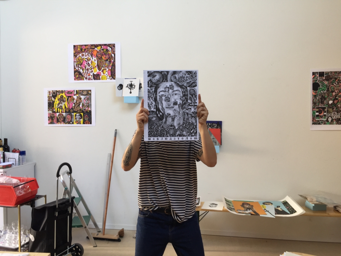 Desislava Pancheva installiert die Bibliothek