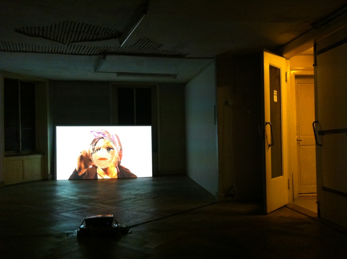 "I'm thinking about Inheritance" Installationsansicht message salon 2012 