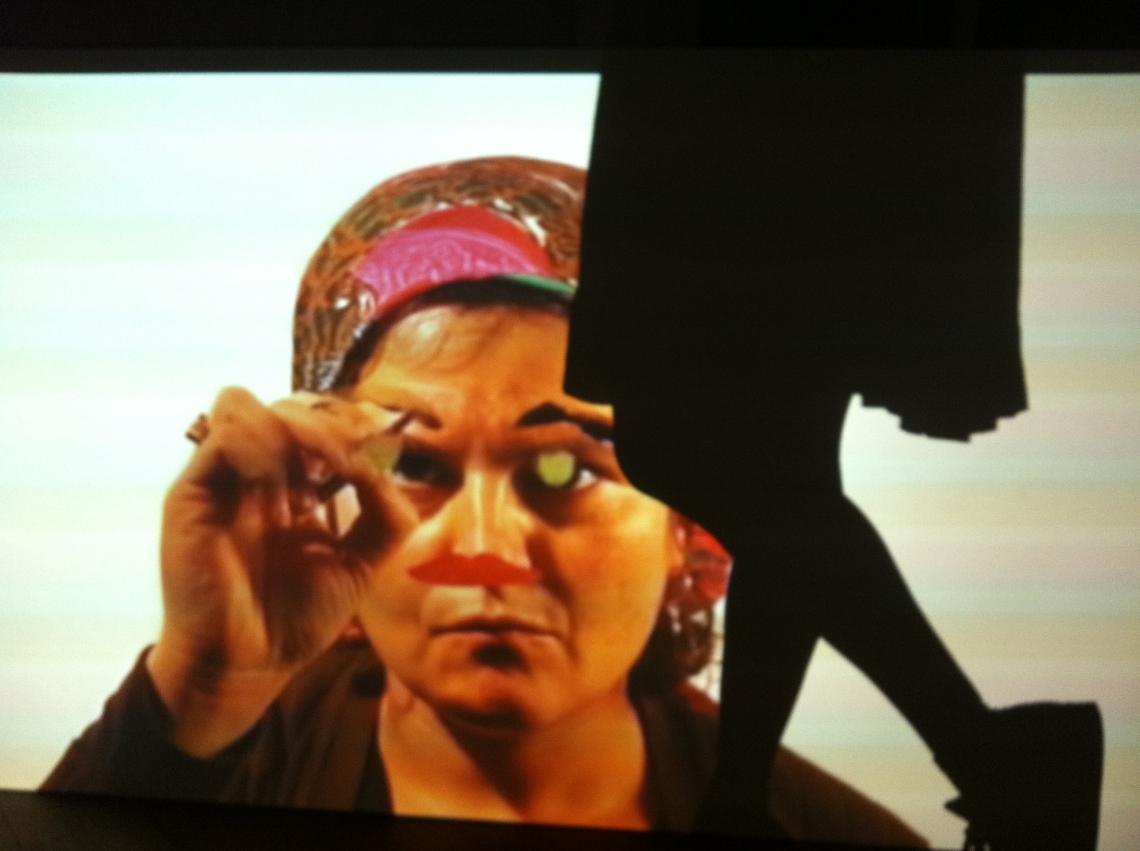 "I'm thinking about Inheritance" Installationsansicht message salon 2012