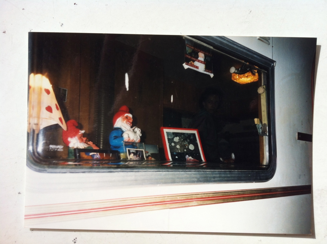 message salon Campingplatz mit Snackbar, 1999
