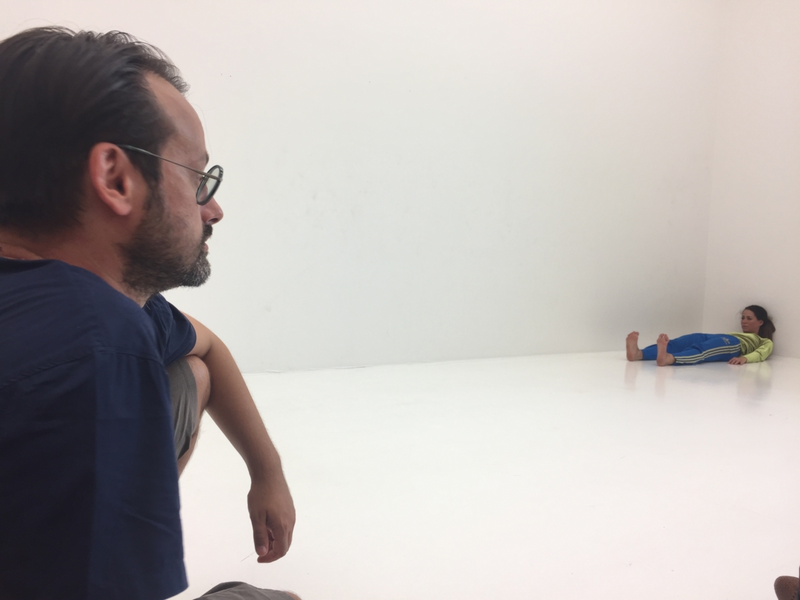 im Helmhaus, Performance von Nicole Bachmann