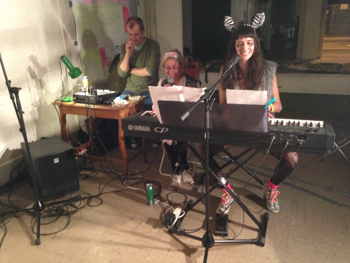 Chaostage, live. Foto Esther Eppstein