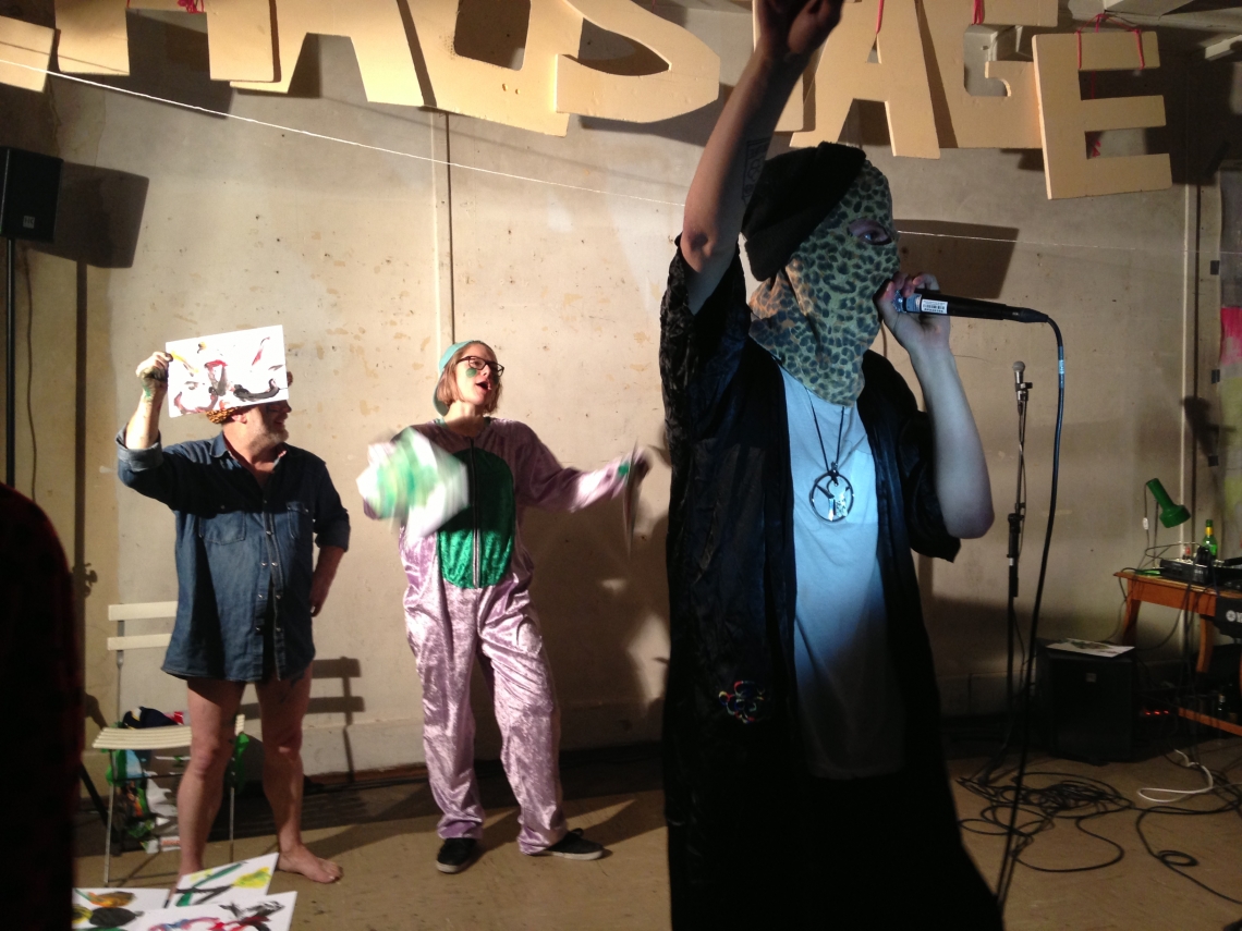 Chaostage, live. Foto Esther Eppstein