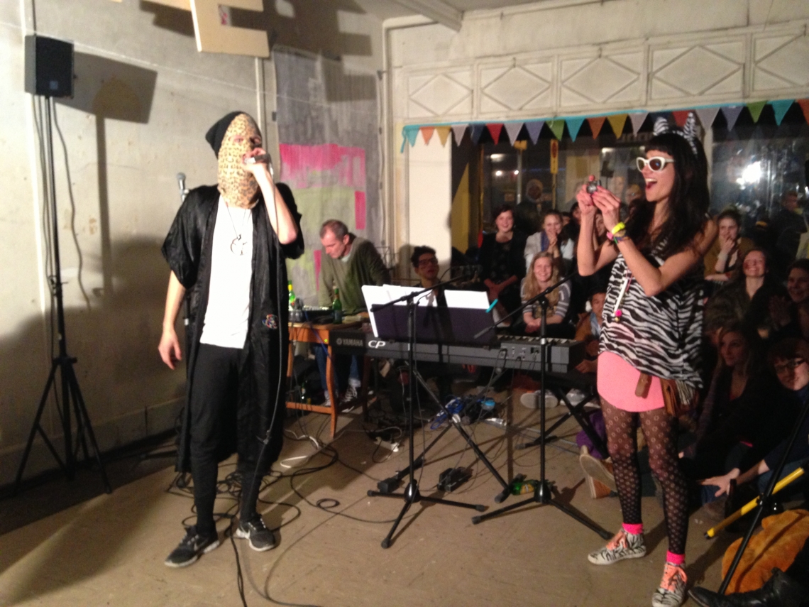 Chaostage, live. Foto Esther Eppstein