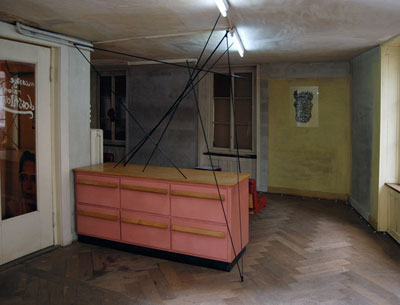 Ausstellungsansicht im message salon downtown, Esther Eppstein, 2008