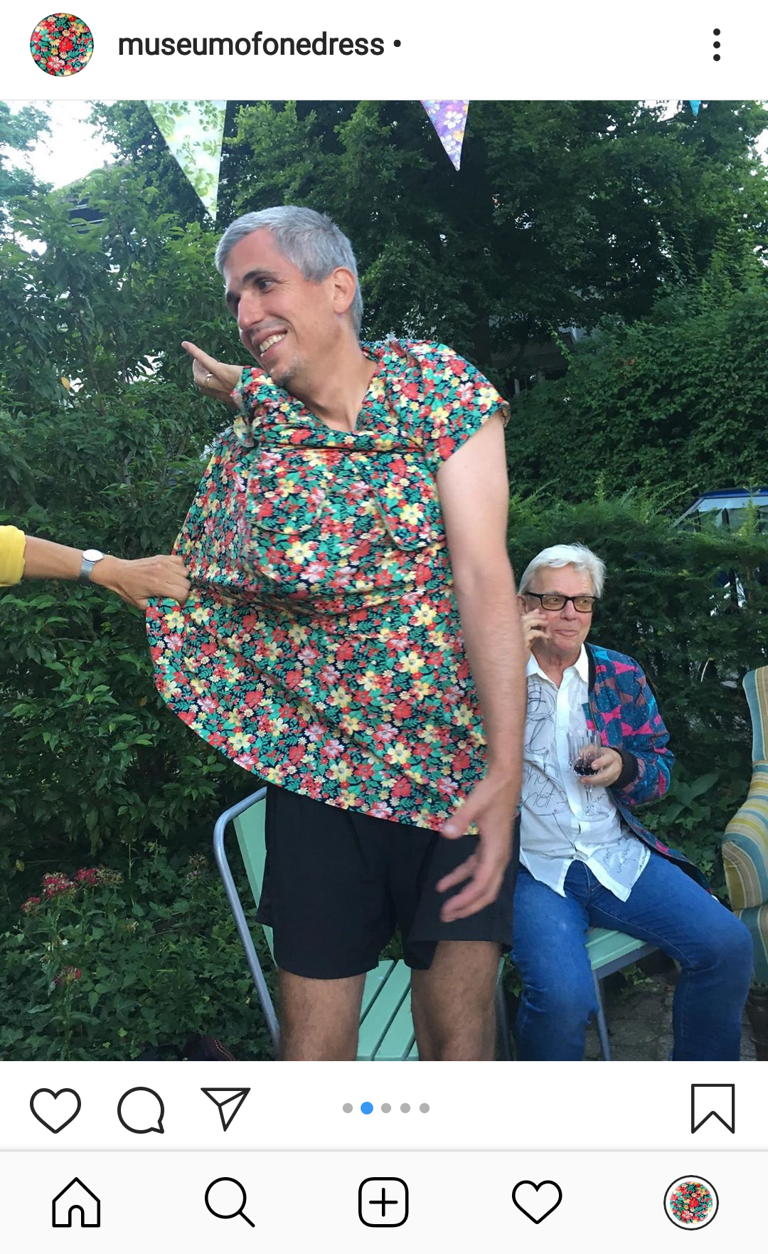 Gorod Ustinov
"Museum of one Dress" on Instagram, screenshot