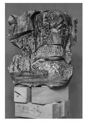 
Ingrid Scherr: Marx, 2013
bemalter Beton 60 x 49 x 40 cm auf Holzbalken