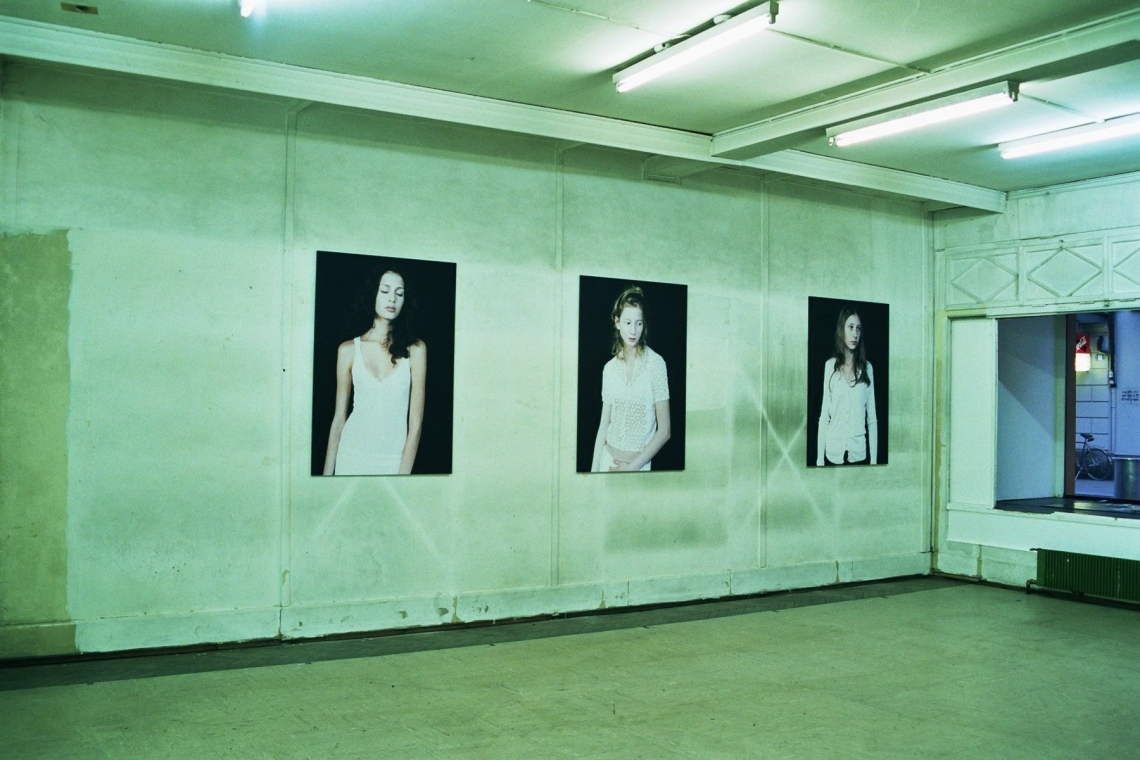 Installationsansicht, message salon